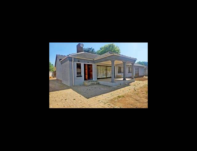 4 BEDROOM HOUSE FOR SALE IN BIRCH ACRES